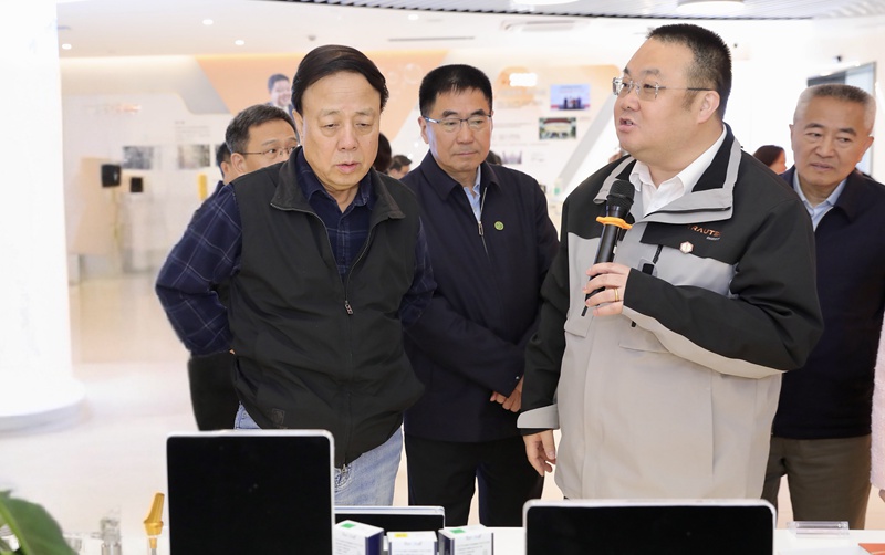 新闻 | 九三学社中央调研组莅临银娱优越会医疗开展重点考察调研 